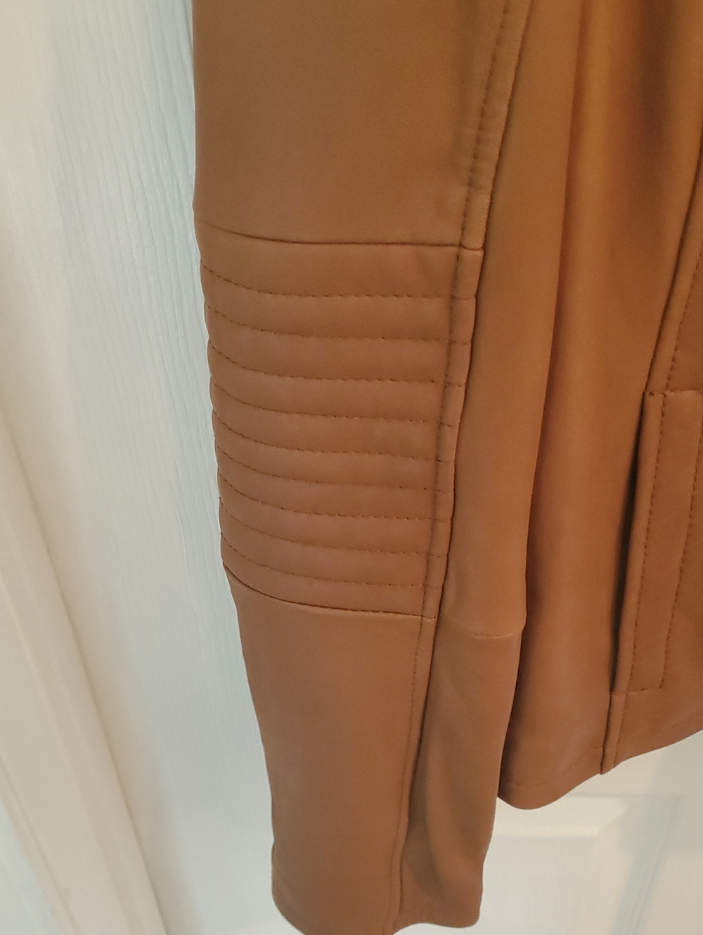 DKNY Leather Women's Quilted Shoulder Jacket - Tan - Picture 2 of 5